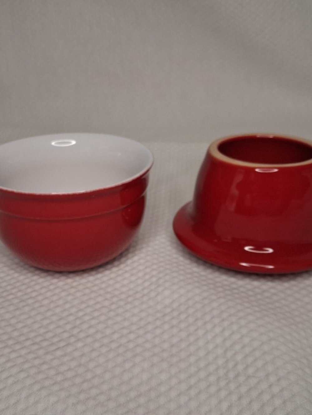 Contemporary Emile Henry French Pottery Flame Red Butter Bell #16.10 - Picture 3 of 6